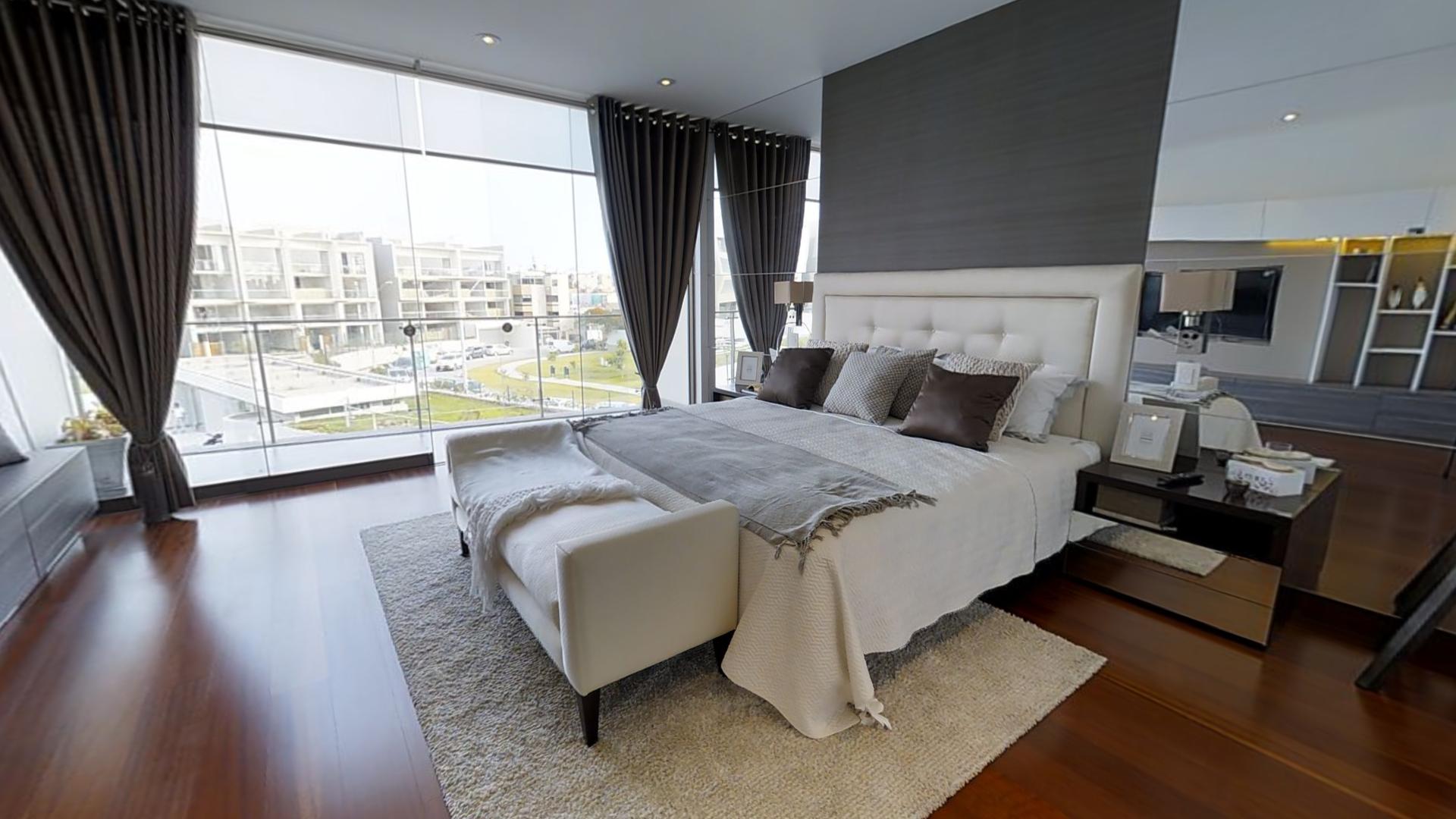 Recorrido virtual 360 de un departamento decorado de El Nuevo Rancho, Miraflores