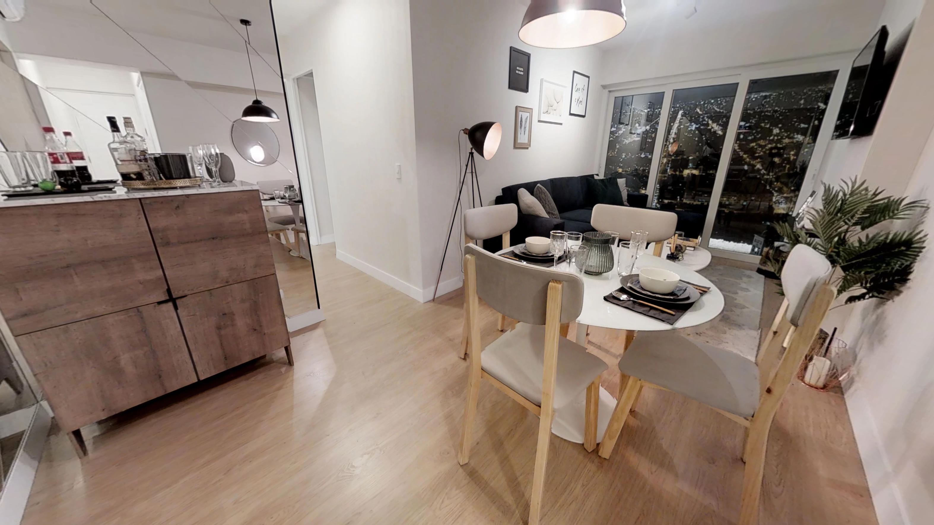 Recorrido virtual 360 de un departamento decorado de Tempo, La Victoria
